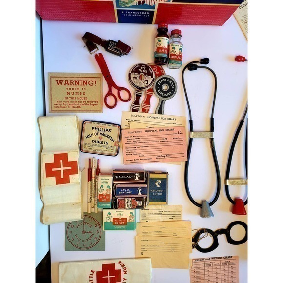 Mid century Modern Little Play Nurse 40s A Transogram Golden Medal Toy Nurse Kit - Picture 4 of 10